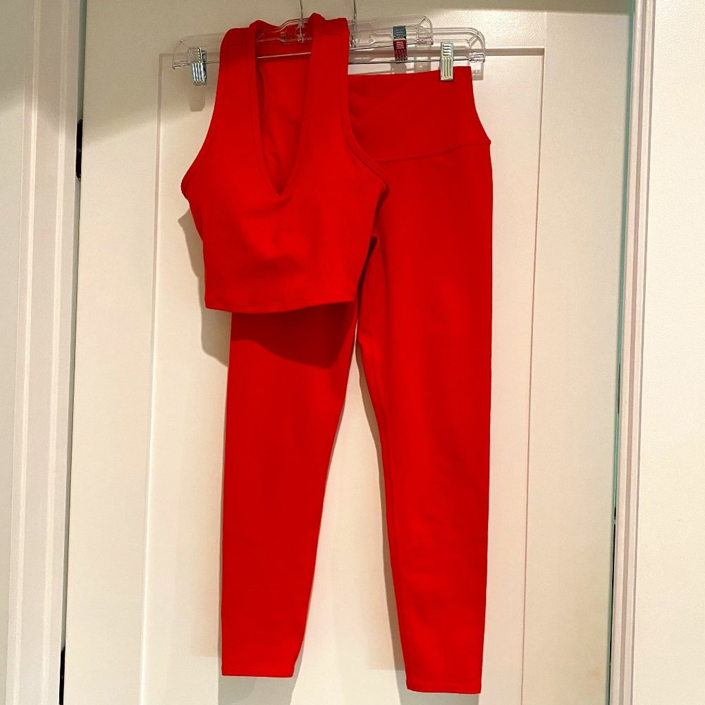 Alo Yoga Set - Goddess Tank & 7/8 Airbrush legging in Red Hot Summer